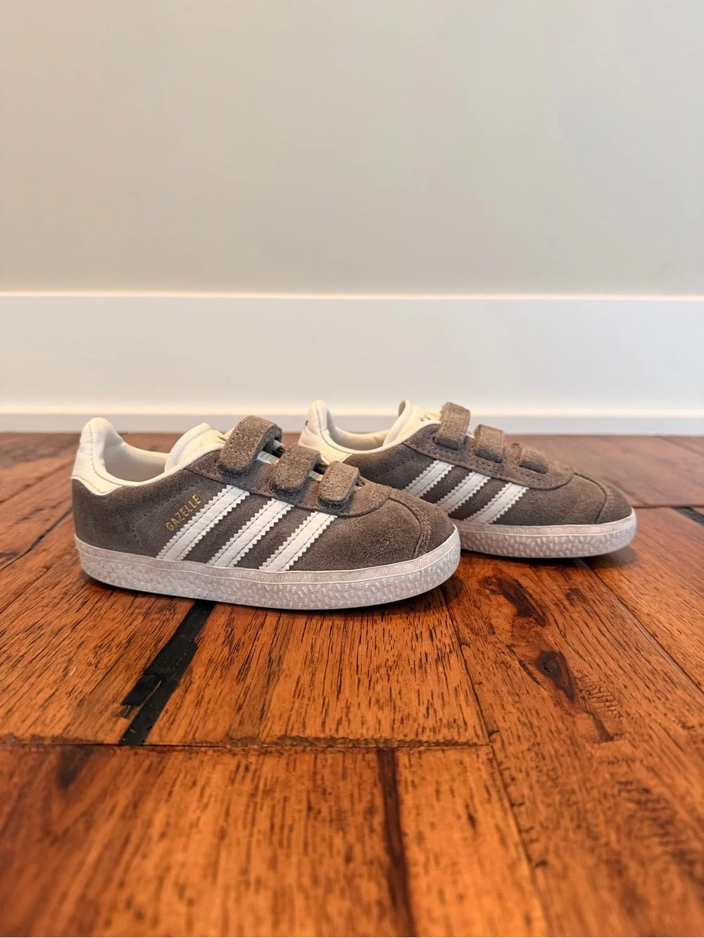 Adidas Toddler Boys Gazelle Suede Sneaker - Gray & White - Picture 2 of 7